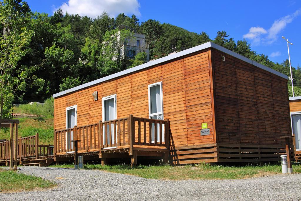 Camping Lou Gourdan Hotel Puget-Théniers Buitenkant foto