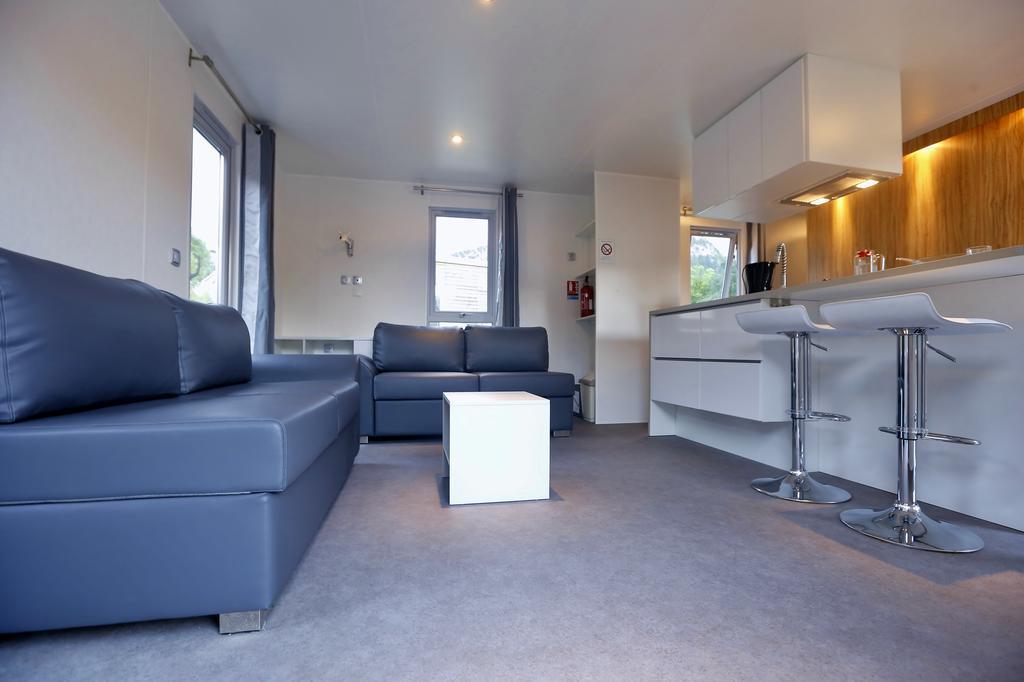 Camping Lou Gourdan Hotel Puget-Théniers Buitenkant foto